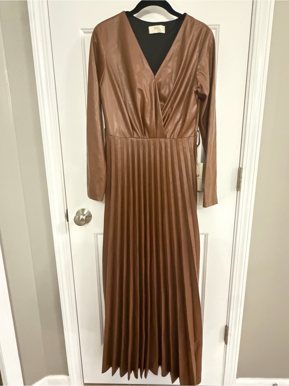 NWT D&F Faux Leather Pleated Maxi Dress Brown Long Sleeve Wrap Dress - Picture 2 of 10